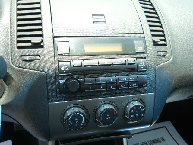 Nissan Altima 2005 photo 8