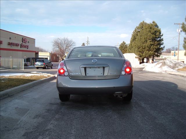 Nissan Altima 2005 photo 4