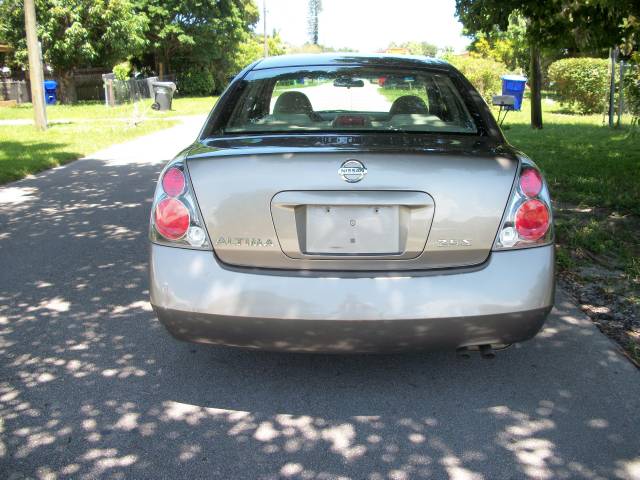 Nissan Altima 2005 photo 5