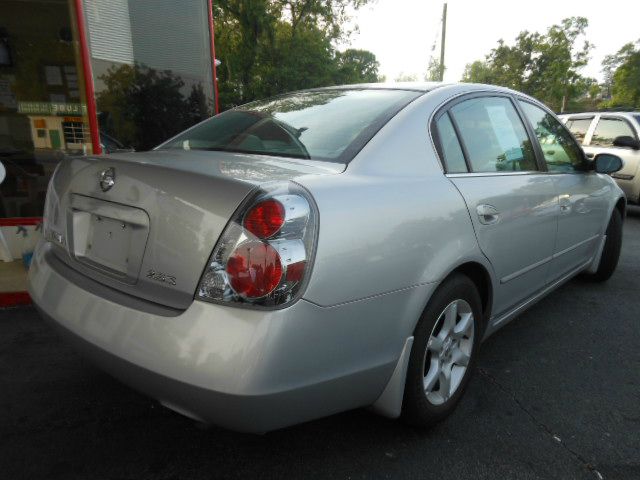 Nissan Altima 2005 photo 11