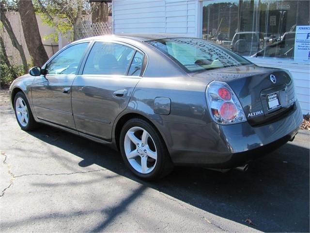 Nissan Altima 2005 photo 2