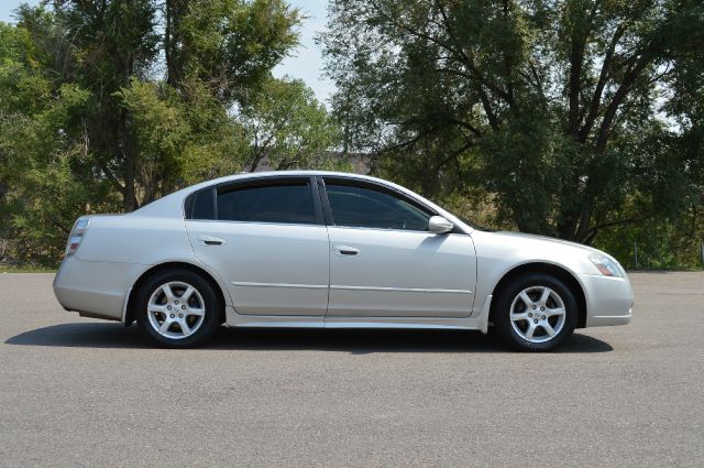 Nissan Altima 2005 photo 4