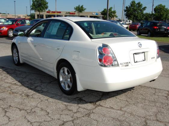 Nissan Altima 2005 photo 3