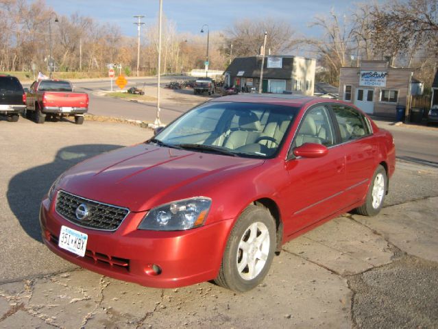 Nissan Altima 2005 photo 2