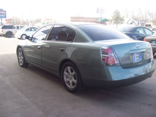 Nissan Altima 2005 photo 3