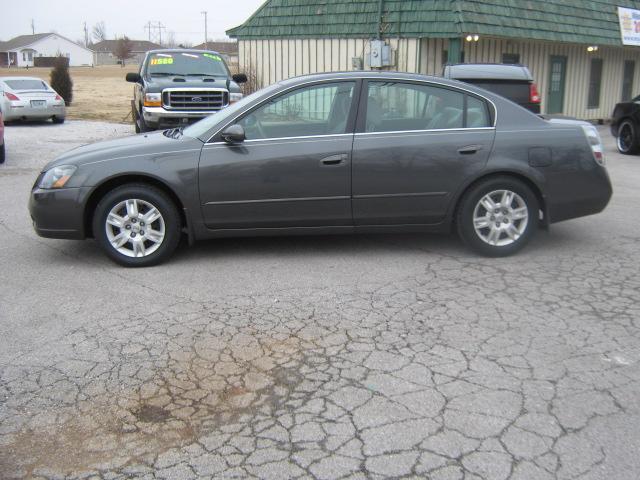 Nissan Altima 2005 photo 1