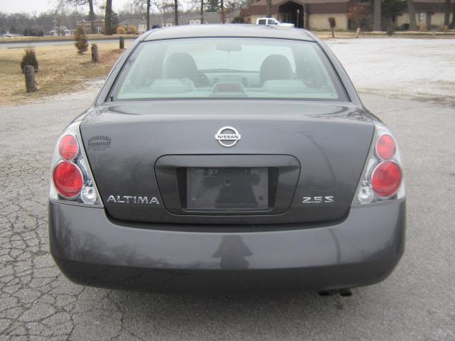 Nissan Altima 2005 photo 3