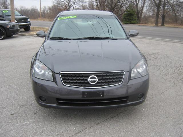 Nissan Altima 2005 photo 4