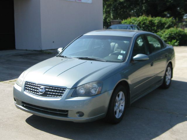 Nissan Altima 2005 photo 4