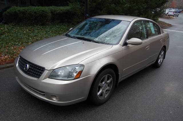 Nissan Altima XR Sedan