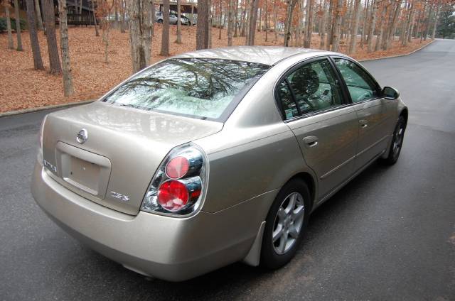 Nissan Altima 2005 photo 2