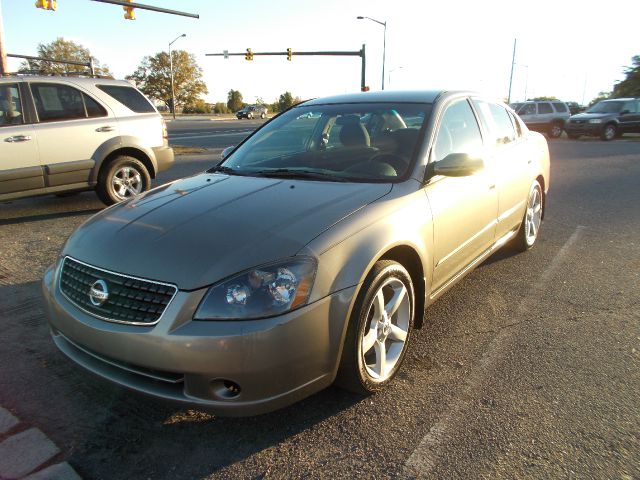 Nissan Altima 2005 photo 1