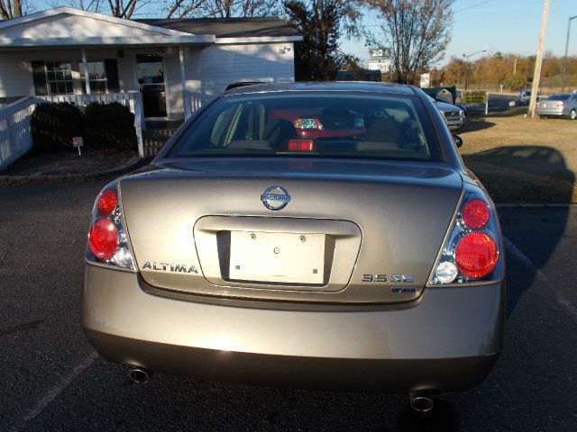 Nissan Altima 2005 photo 4