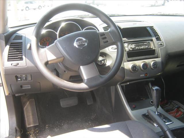 Nissan Altima 2005 photo 2