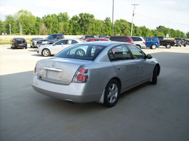 Nissan Altima 2005 photo 8