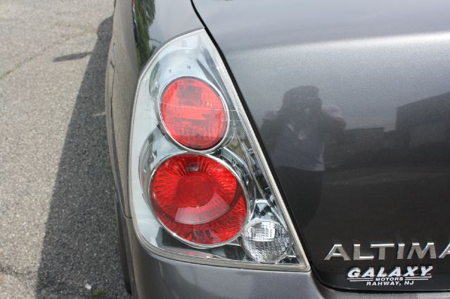 Nissan Altima 2005 photo 14