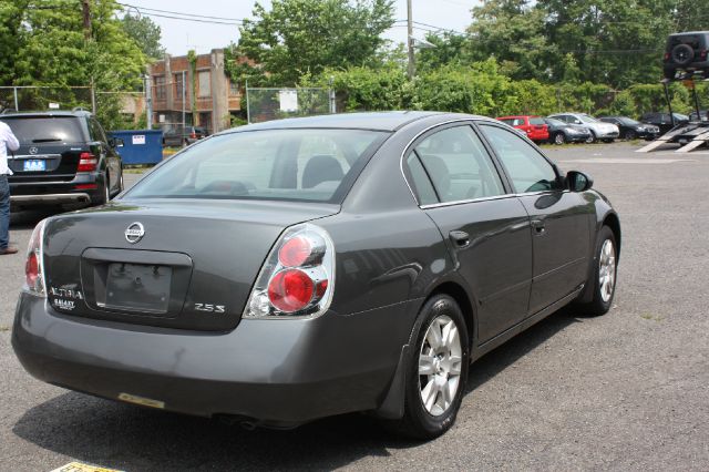 Nissan Altima 2005 photo 17