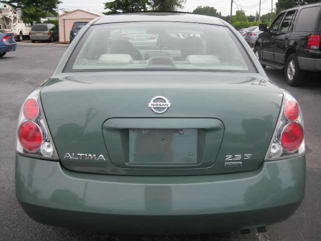 Nissan Altima 2005 photo 1