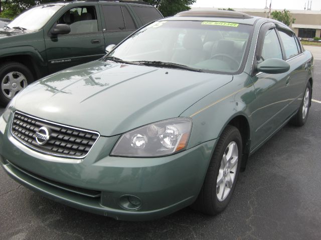 Nissan Altima 2005 photo 4