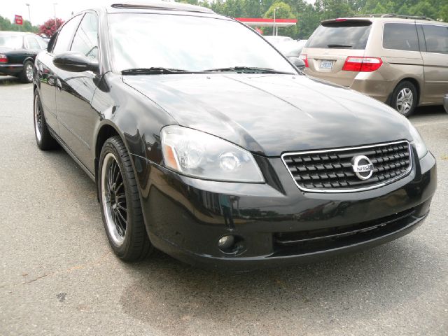 Nissan Altima 2005 photo 1