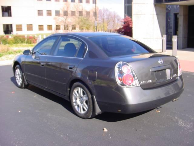 Nissan Altima 2005 photo 1