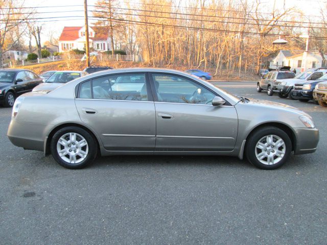 Nissan Altima 2005 photo 1