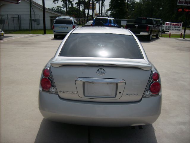 Nissan Altima 2005 photo 4