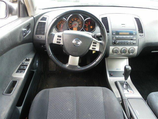 Nissan Altima 2005 photo 5