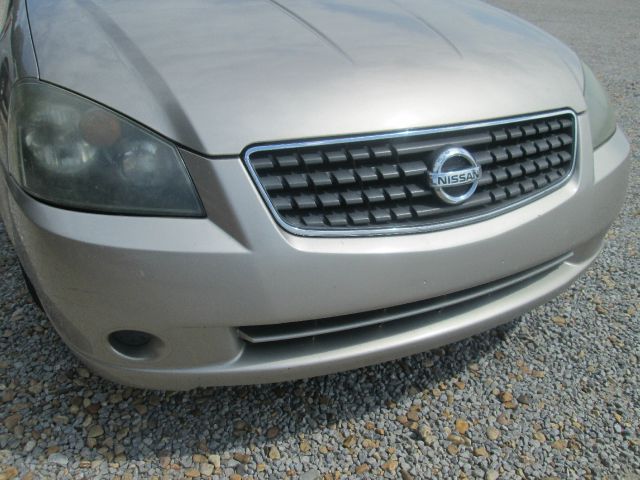 Nissan Altima 2005 photo 4