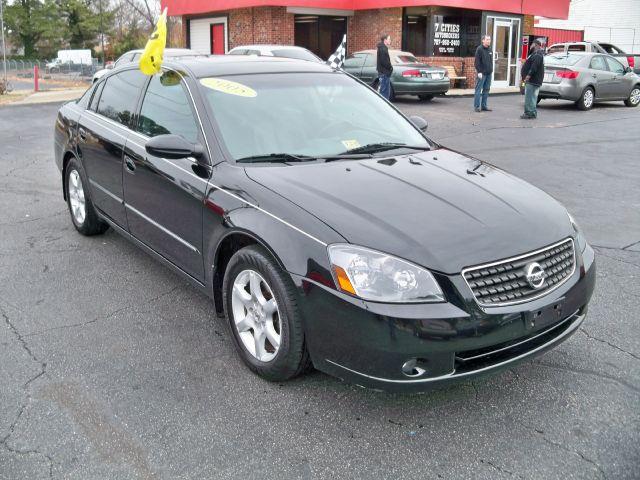 Nissan Altima 2005 photo 2