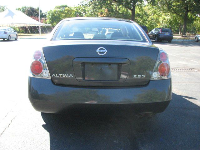 Nissan Altima 2005 photo 3