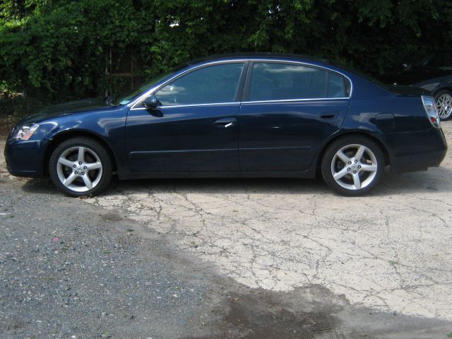 Nissan Altima 2005 photo 1