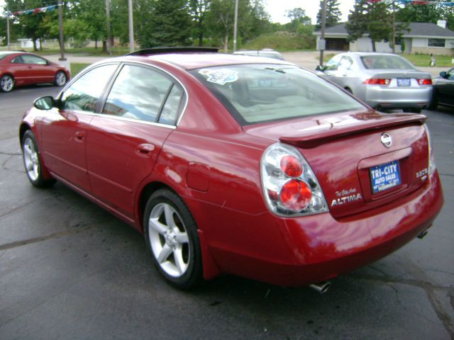 Nissan Altima 2005 photo 2