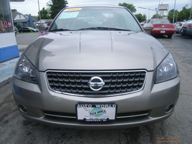 Nissan Altima 2005 photo 3