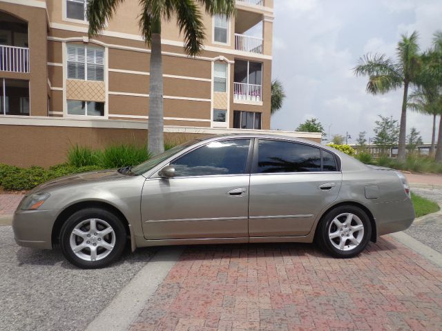 Nissan Altima 2005 photo 1