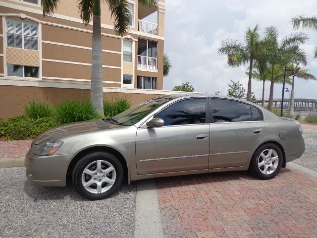 Nissan Altima 2005 photo 2