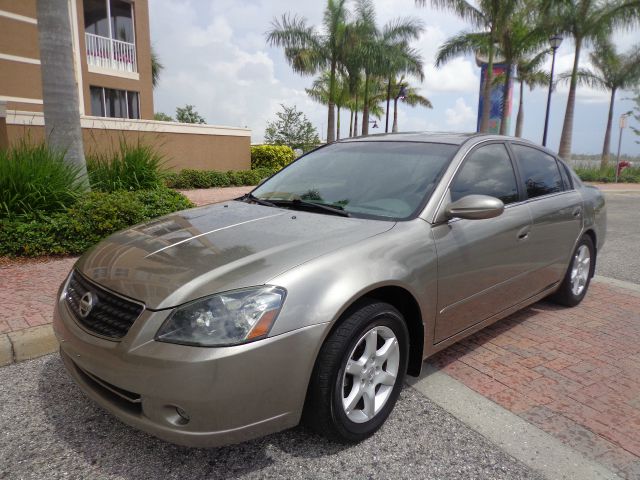 Nissan Altima 2005 photo 4