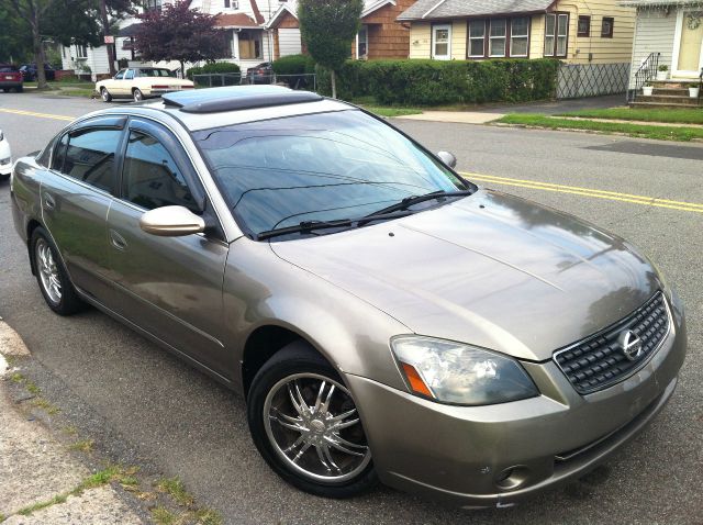 Nissan Altima 2005 photo 1