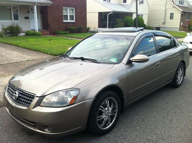 Nissan Altima 2005 photo 2