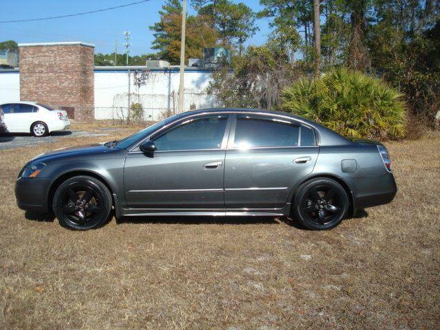 Nissan Altima 2005 photo 1