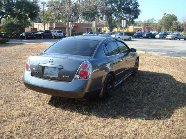 Nissan Altima 2005 photo 4