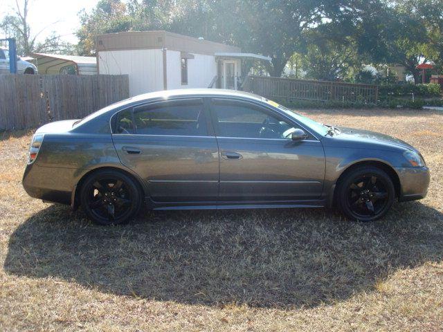 Nissan Altima 2005 photo 5