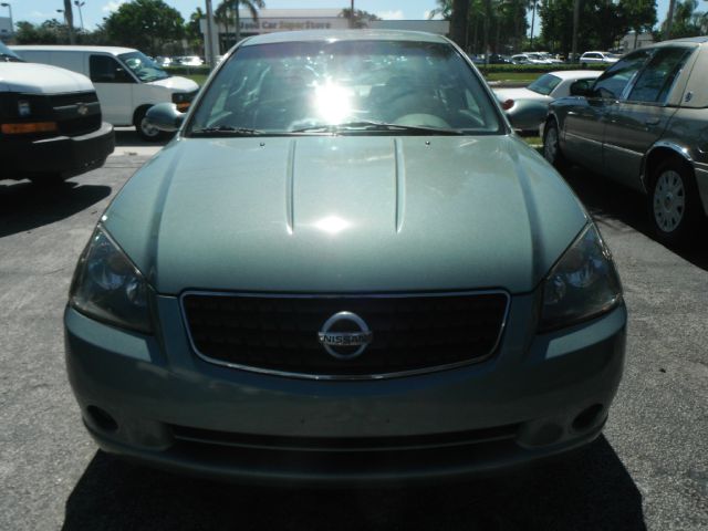 Nissan Altima 2005 photo 4