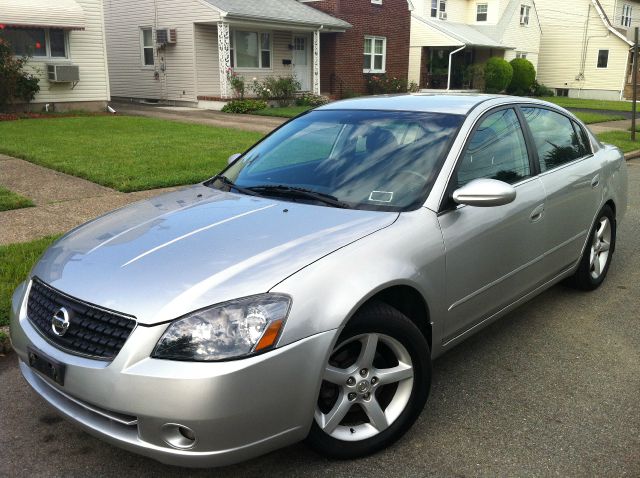 Nissan Altima LE Sedan