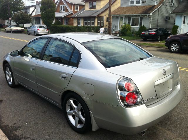 Nissan Altima 2005 photo 2