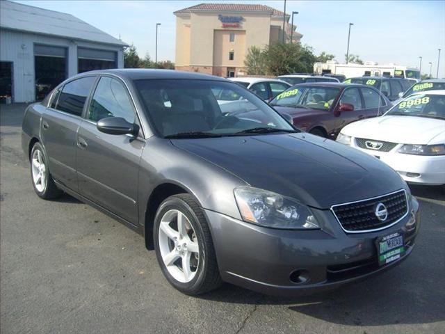 Nissan Altima 2005 photo 1