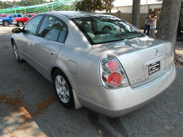 Nissan Altima 2005 photo 3