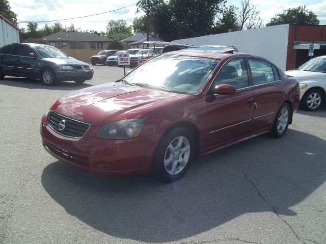 Nissan Altima 2005 photo 1