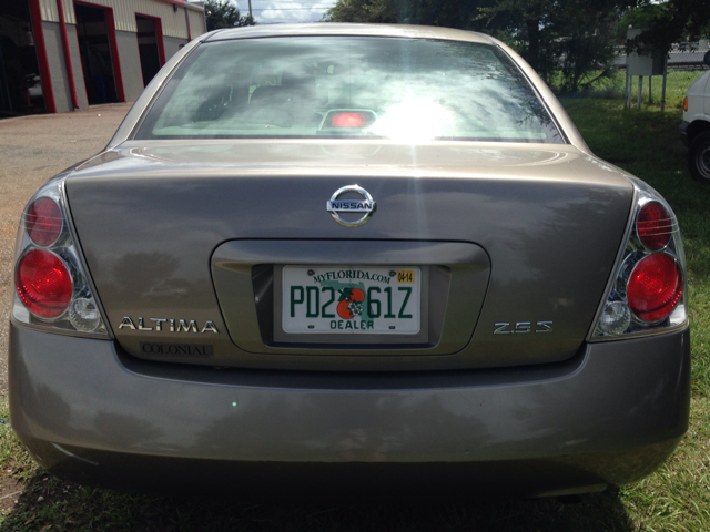 Nissan Altima 2005 photo 2