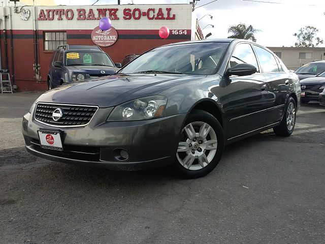 Nissan Altima 2005 photo 4